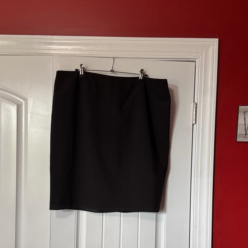 Ellos Classic Black Women's Skirt